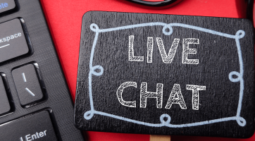 How Live Chat Software Helps Big Companies Stay Available 24/7